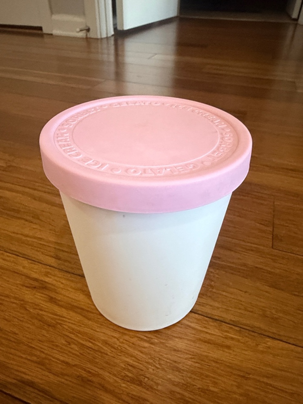 Pink Lid White Container ice cream Storage Cup
